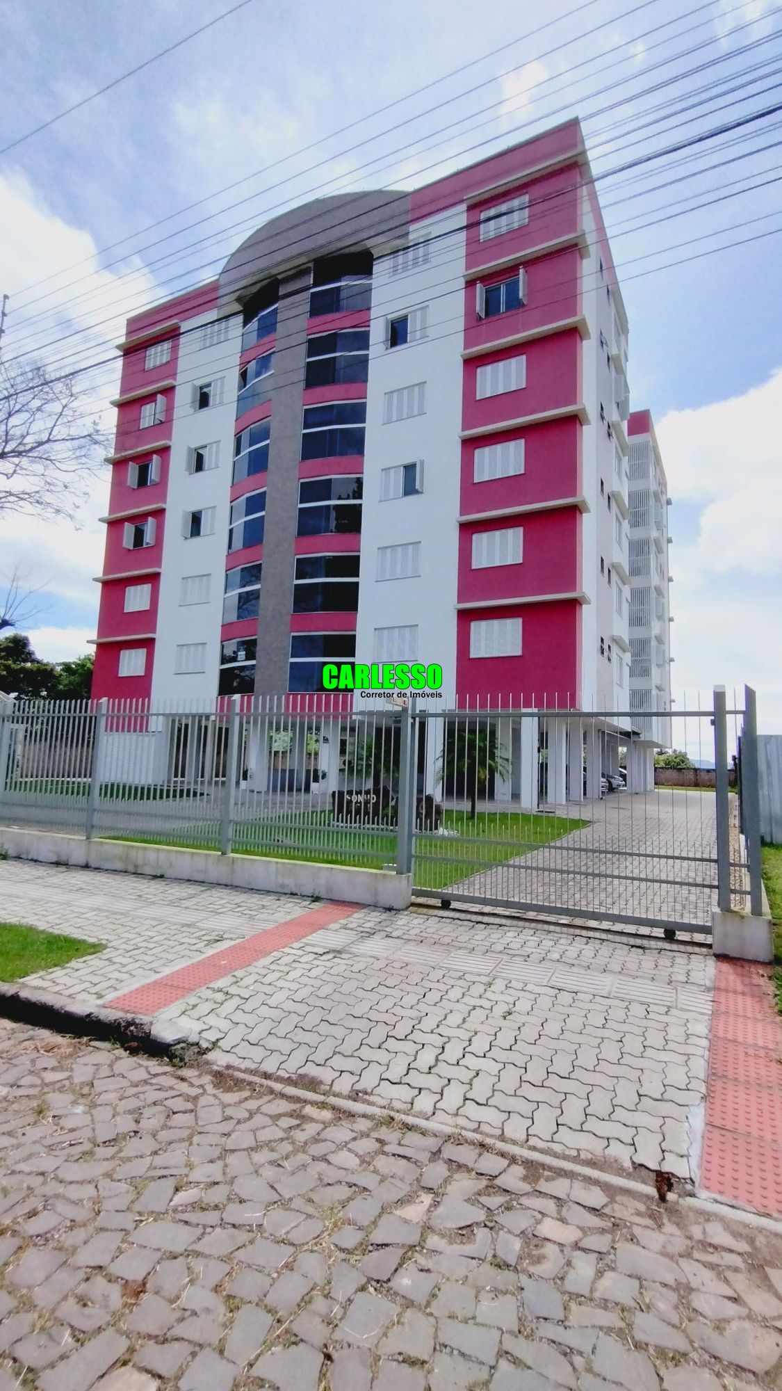 Apartamento à venda com 3 quartos, 116m² - Foto 2