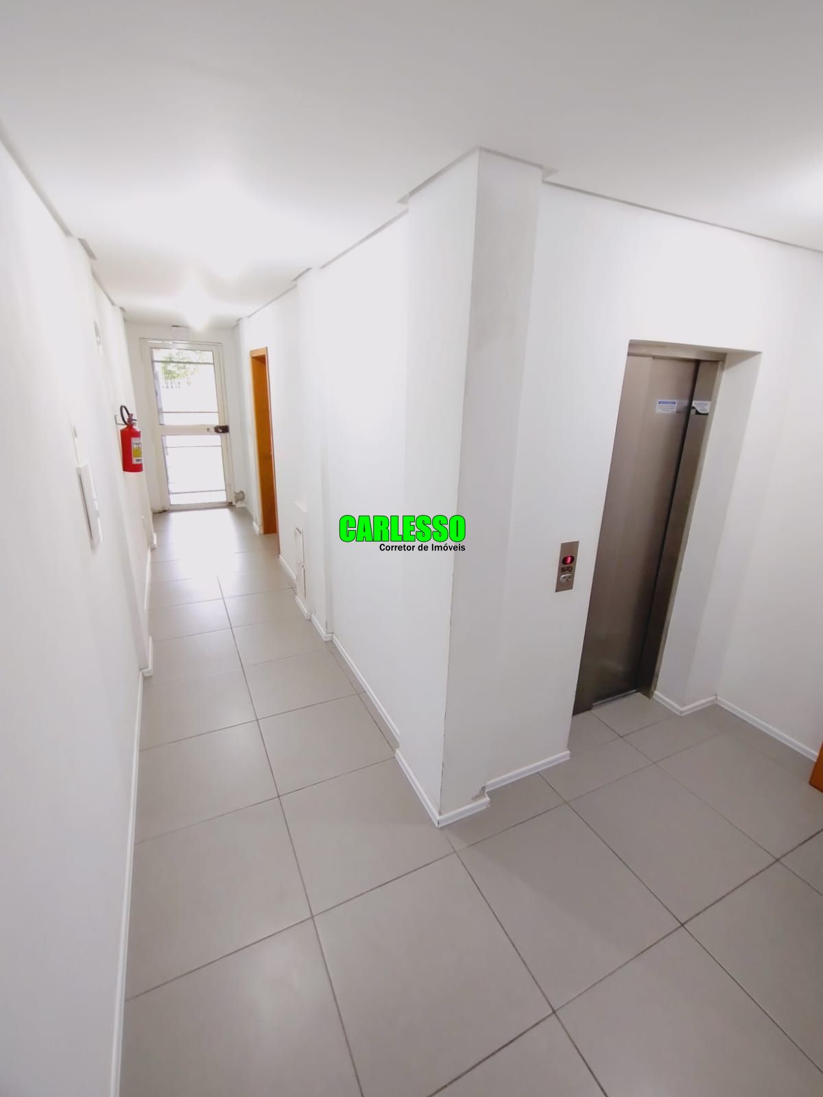 Apartamento à venda com 1 quarto, 44m² - Foto 3