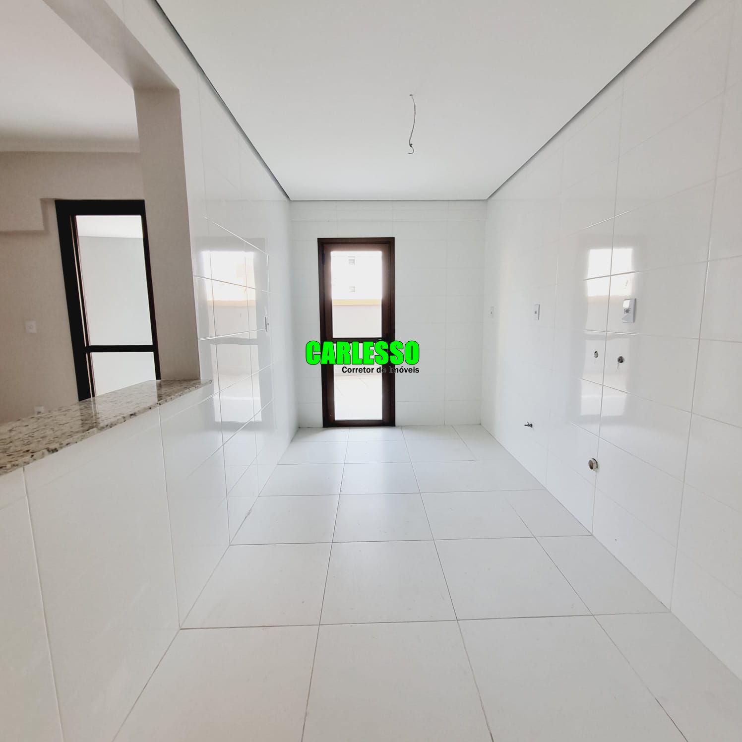 Apartamento à venda com 2 quartos, 125m² - Foto 3