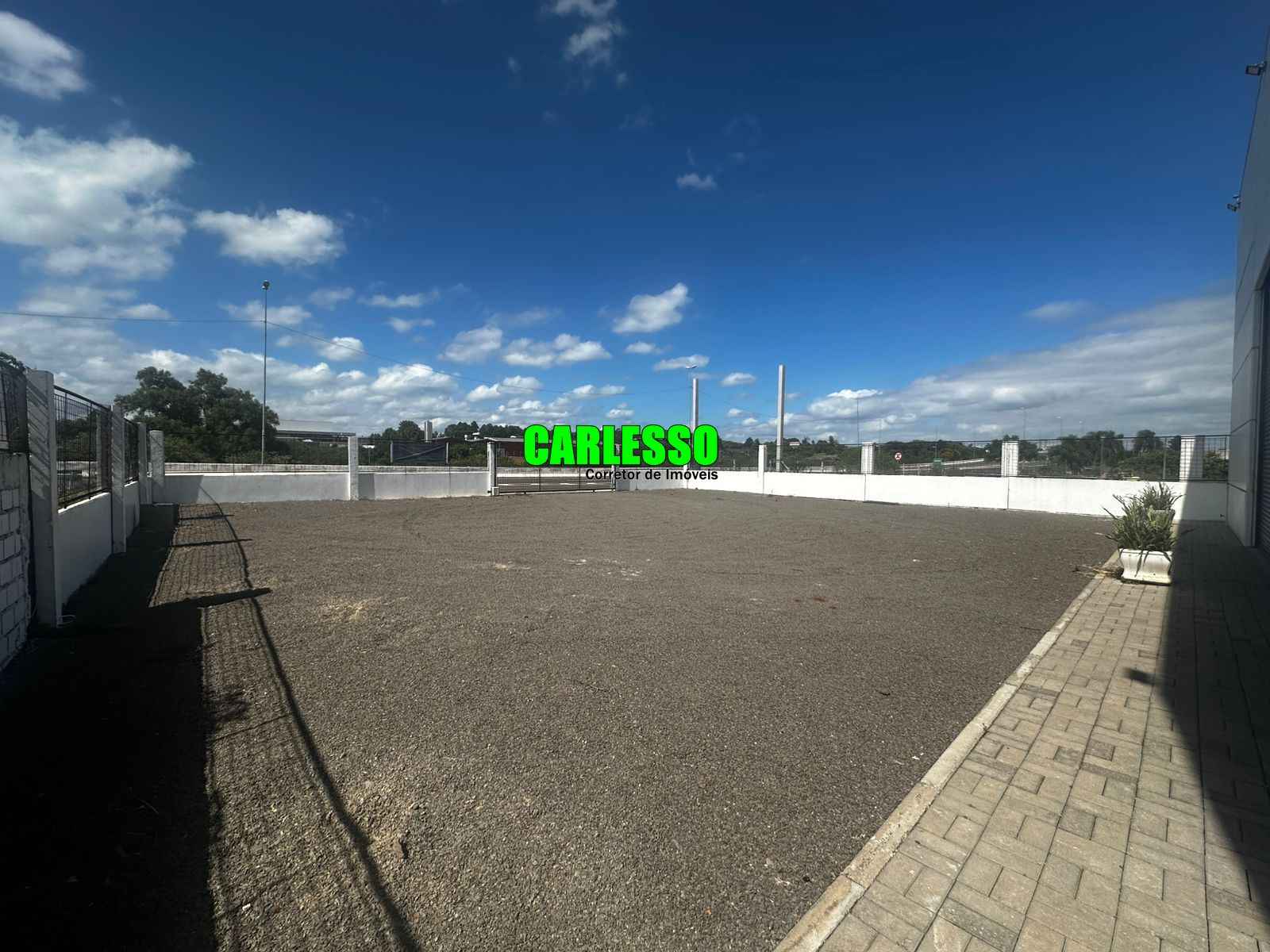 Depósito-Galpão-Armazém para alugar com 1 quarto, 301m² - Foto 4
