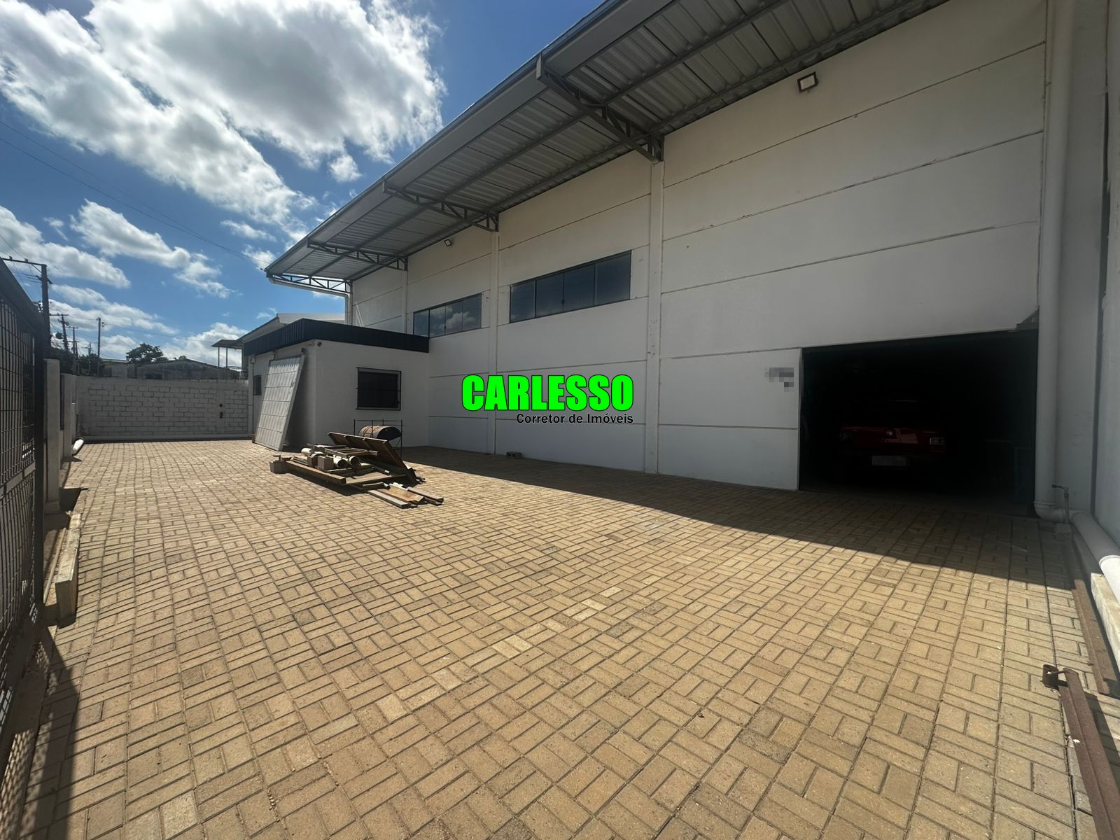 Depósito-Galpão-Armazém para alugar com 1 quarto, 301m² - Foto 13