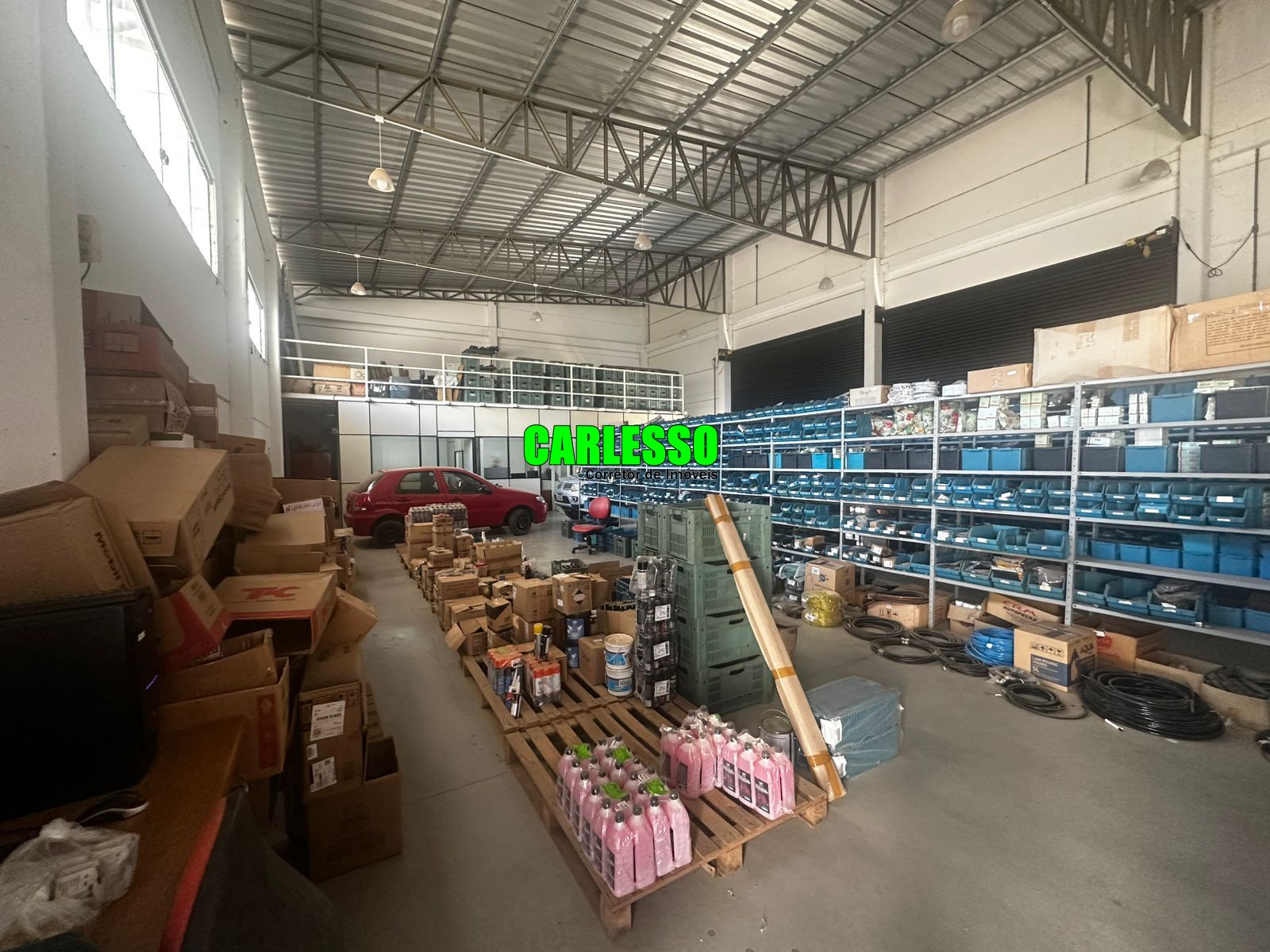 Depósito-Galpão-Armazém para alugar com 1 quarto, 301m² - Foto 11