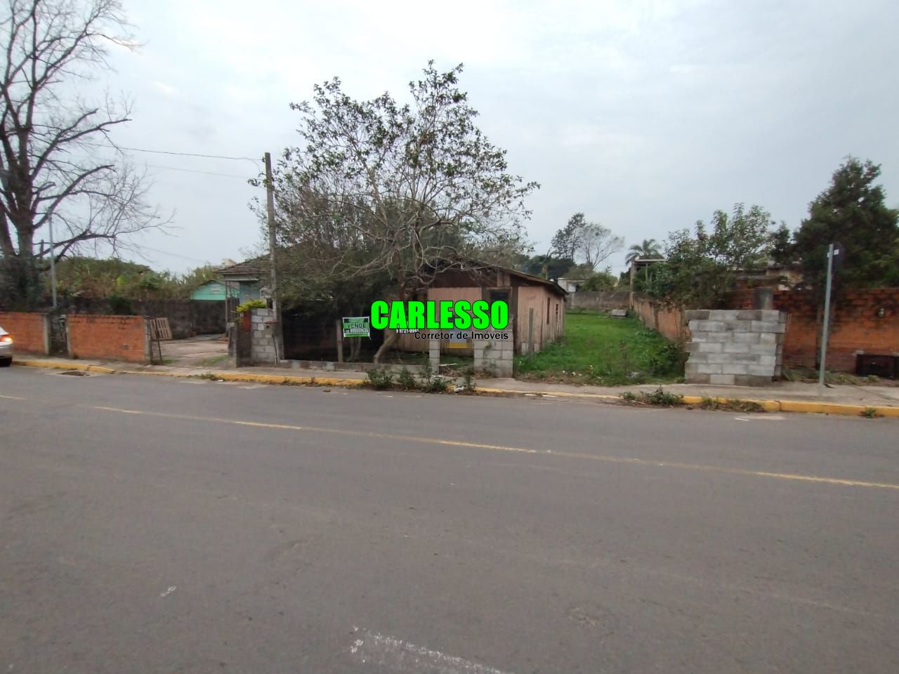 Terreno/Lote à venda  no Pinheiro Machado - Santa Maria, RS. Imóveis