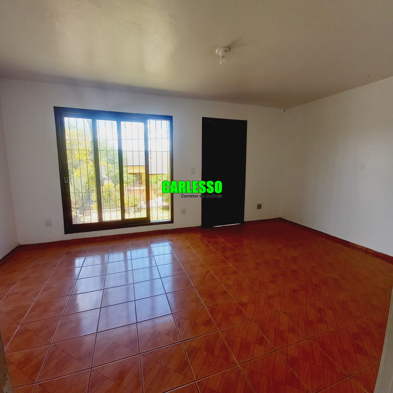 Casa à venda com 4 quartos, 171m² - Foto 2