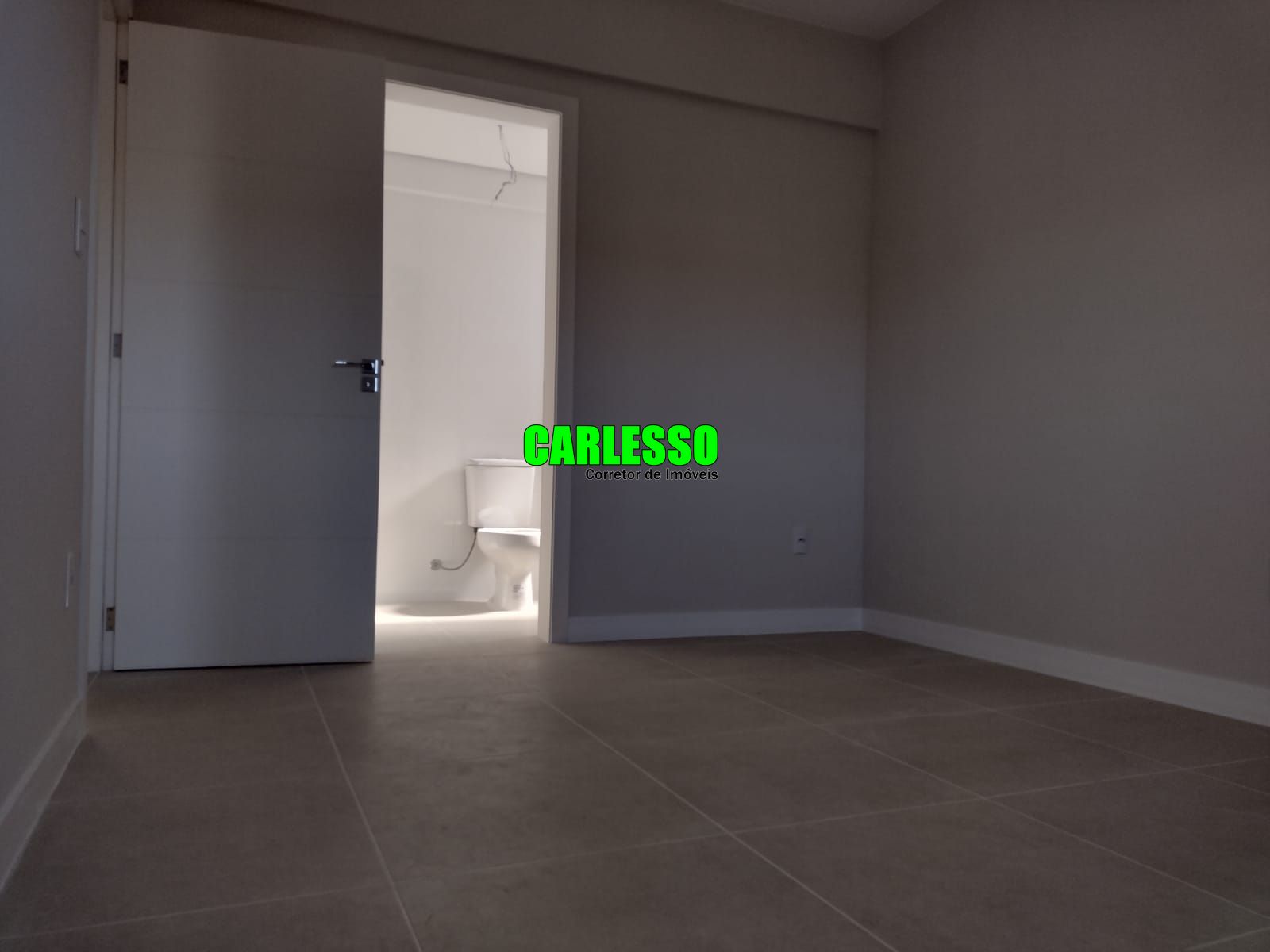 Apartamento à venda com 2 quartos, 77m² - Foto 11