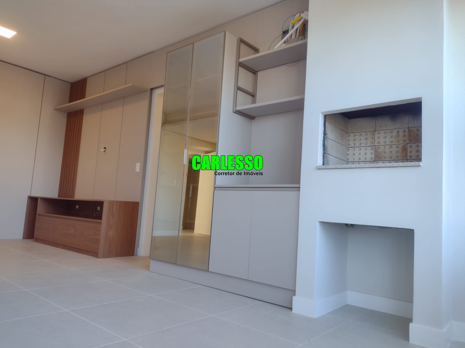 Apartamento à venda com 2 quartos, 77m² - Foto 3