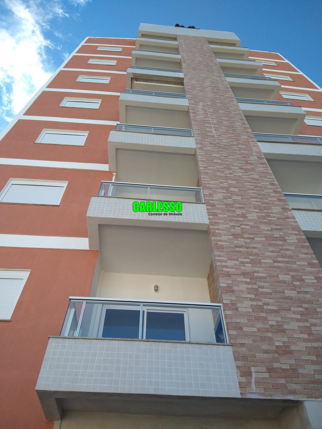 Apartamento à venda com 2 quartos, 76m² - Foto 2