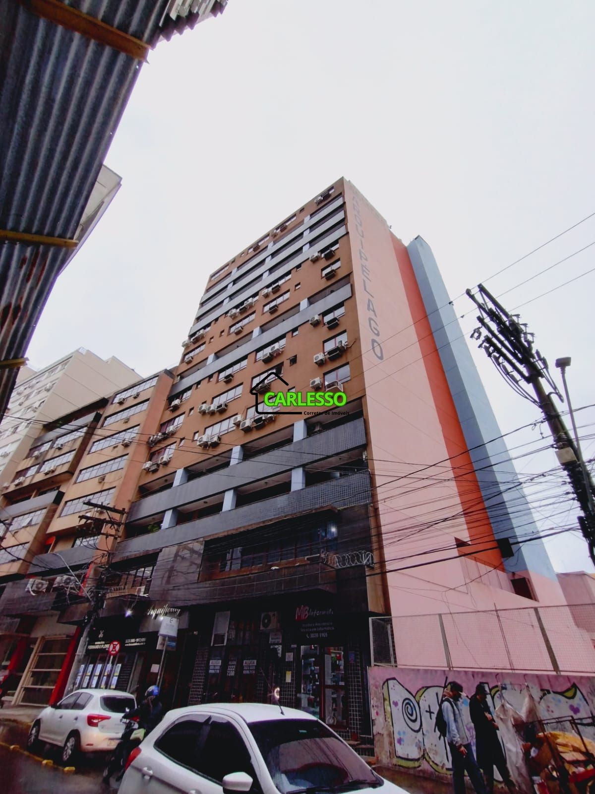 Sala comercial para alugar  no Centro - Santa Maria, RS. Imóveis
