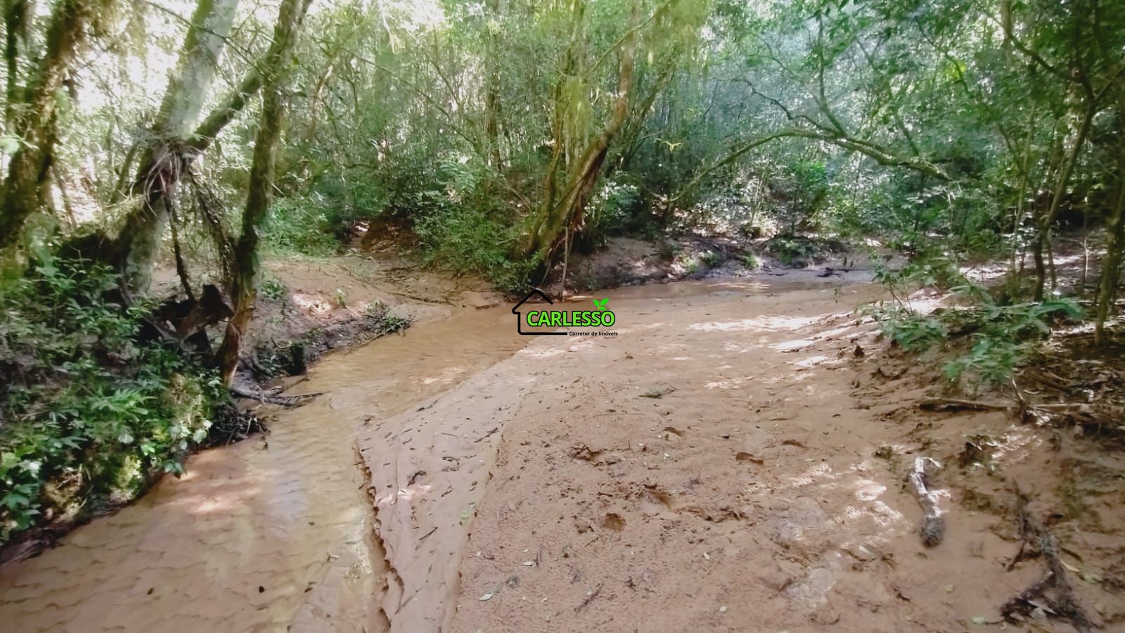Área rural de 28 ha