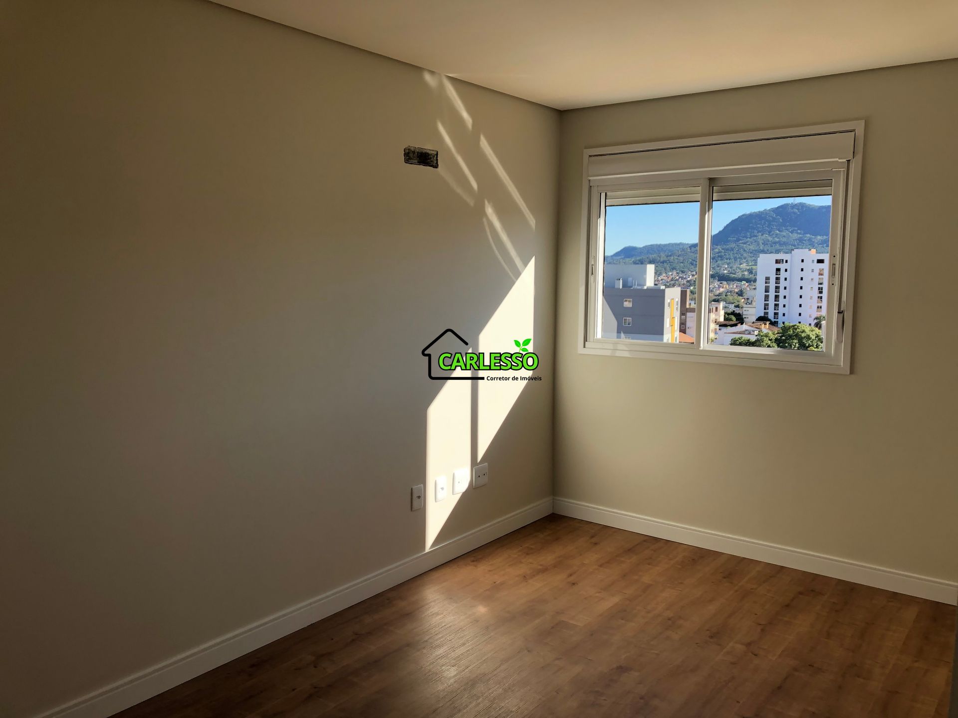 Apartamento com 2 Dormitórios à venda, 80 m² por R$ 595.000,00 Apartamento com 2 Dormitórios à venda, 80 m² por R$ 595.000,00
