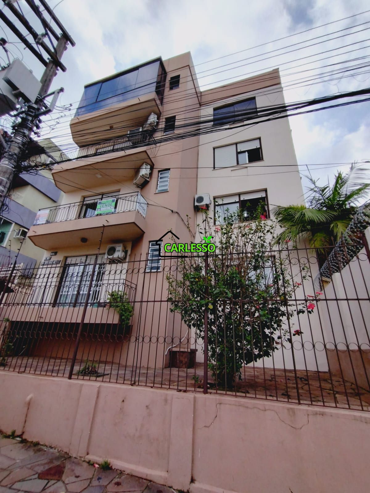 Apartamento com 3 Dormitórios à venda, 132 m² por R$ 390.000,00 Apartamento com 3 Dormitórios à venda, 132 m² por R$ 390.000,00
