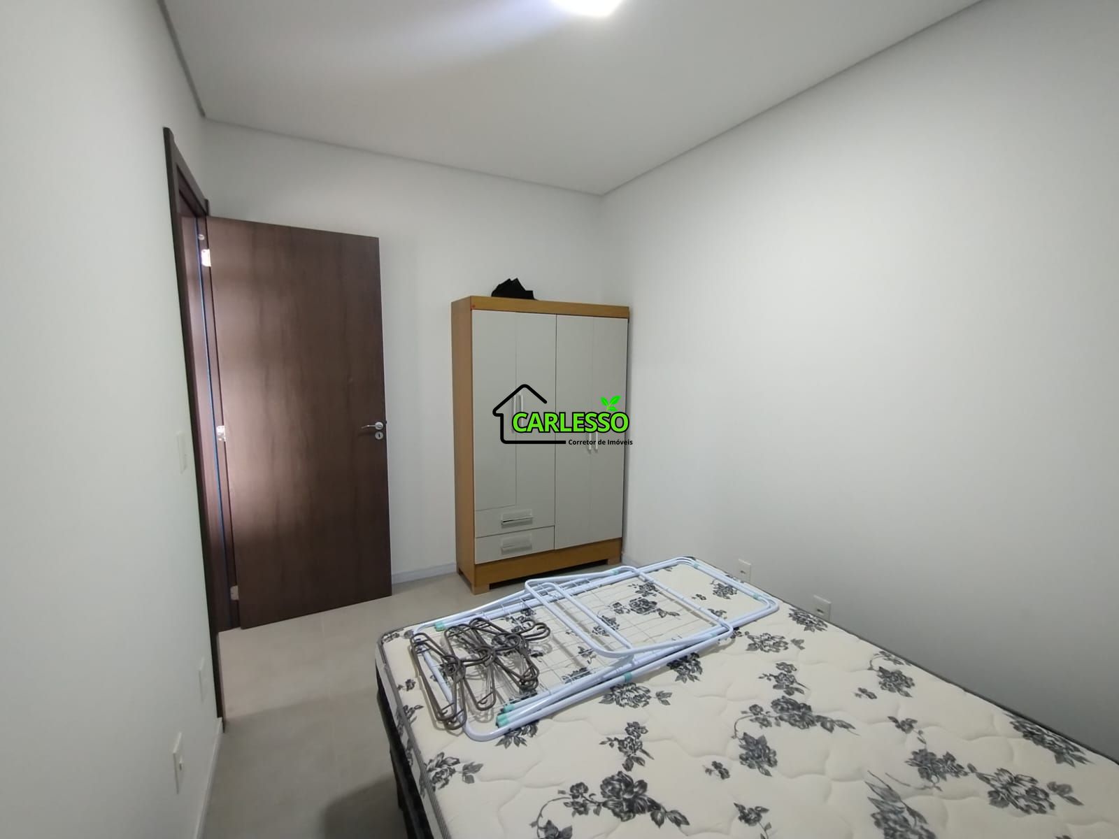 Apartamento mobiliado