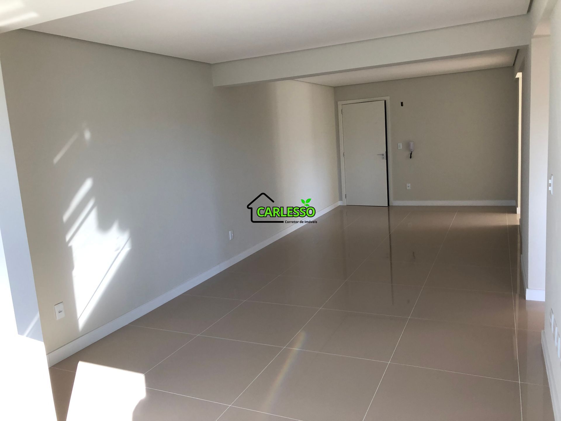Apartamento com 2 Dormitórios à venda, 80 m² por R$ 595.000,00 Apartamento com 2 Dormitórios à venda, 80 m² por R$ 595.000,00