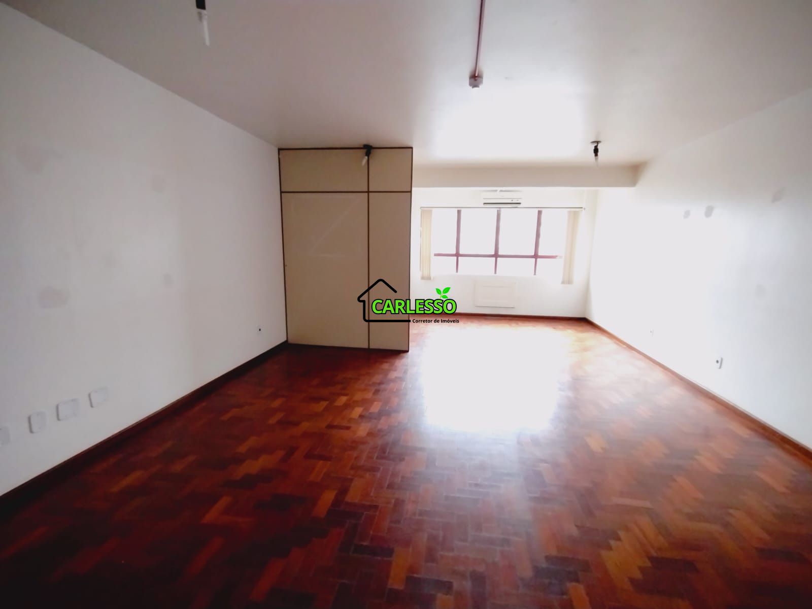 Sala comercial com 1 Dormitórios à venda, 39 m² por R$ 260.000,00 Sala comercial com 1 Dormitórios à venda, 39 m² por R$ 260.000,00