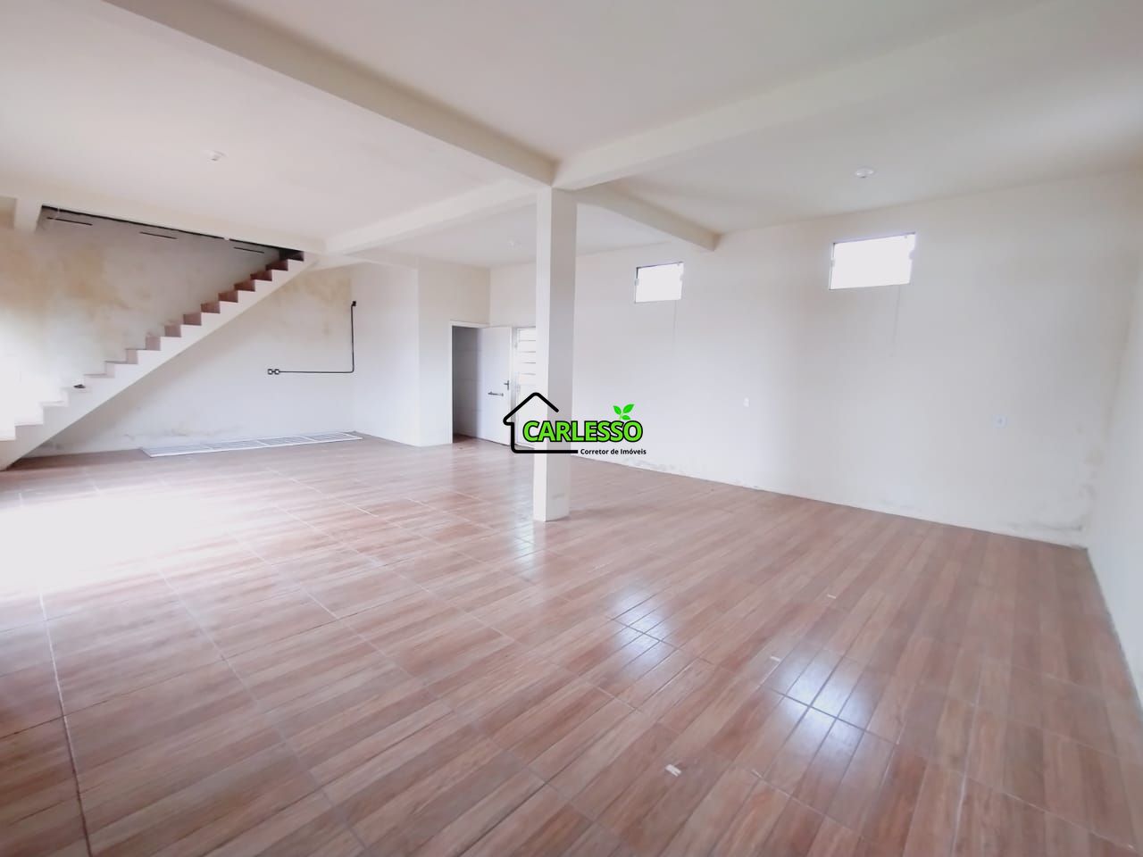 Ponto comercial com 1 Dormitórios à venda, 76 m² por R$ 270.000,00 Ponto comercial com 1 Dormitórios à venda, 76 m² por R$ 270.000,00