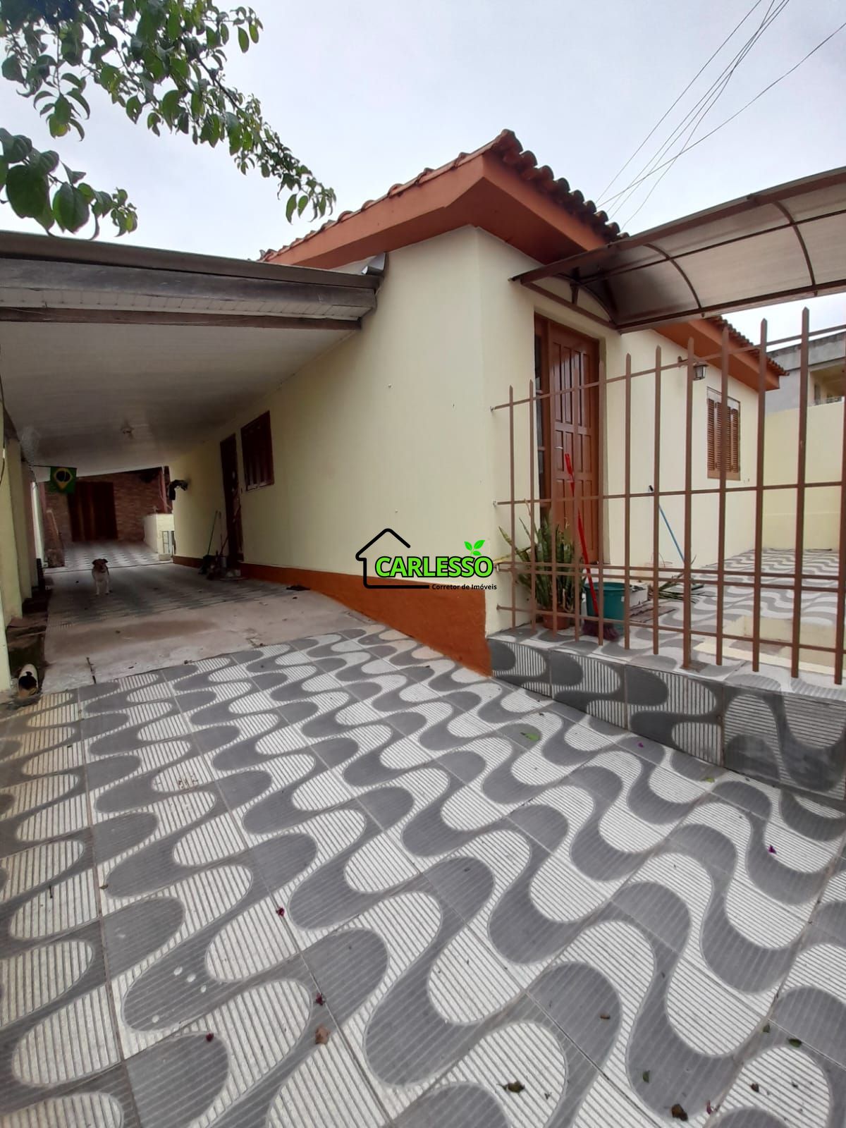 Casa de 3 dormitórios no bairro Tancredo Neves