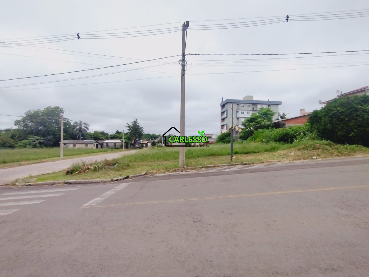 Terreno/Lote à venda  no Camobi - Santa Maria, RS. Imóveis