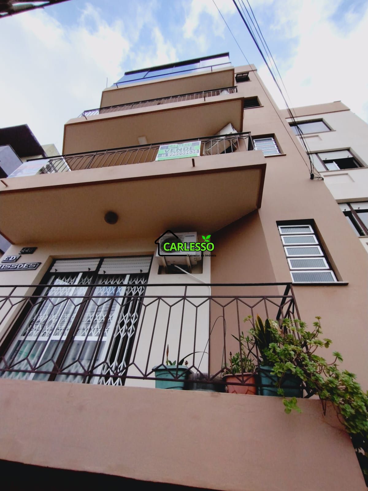 Apartamento com 3 Dormitórios à venda, 132 m² por R$ 390.000,00 Apartamento com 3 Dormitórios à venda, 132 m² por R$ 390.000,00