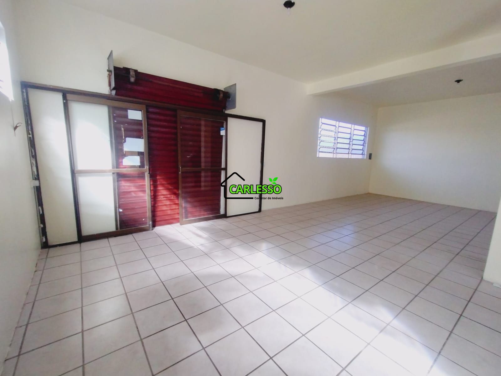 Ponto comercial com 190 m²
