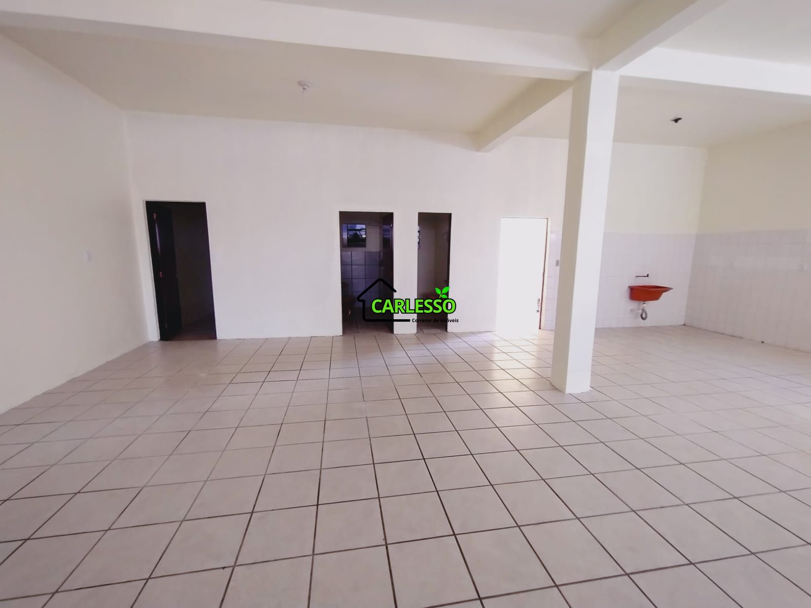 Ponto comercial com 190 m²