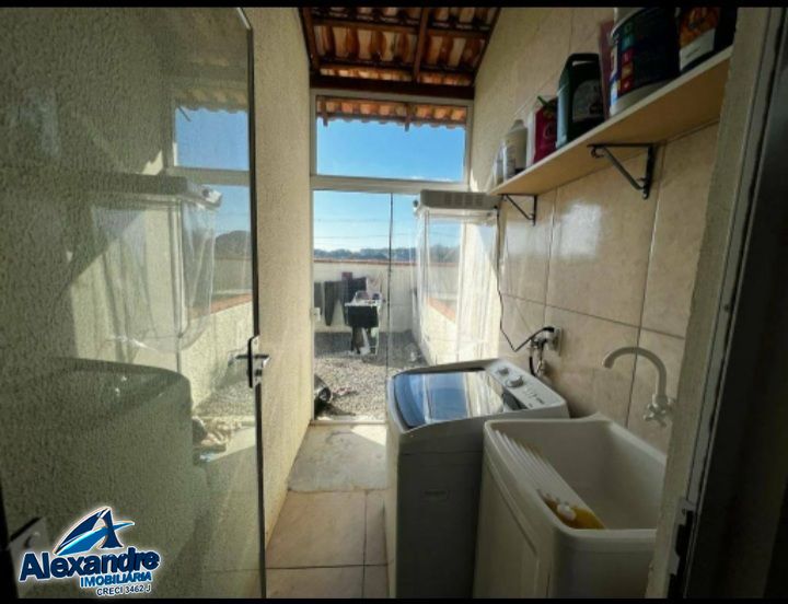 Casa à venda com 2 quartos, 45m² - Foto 7