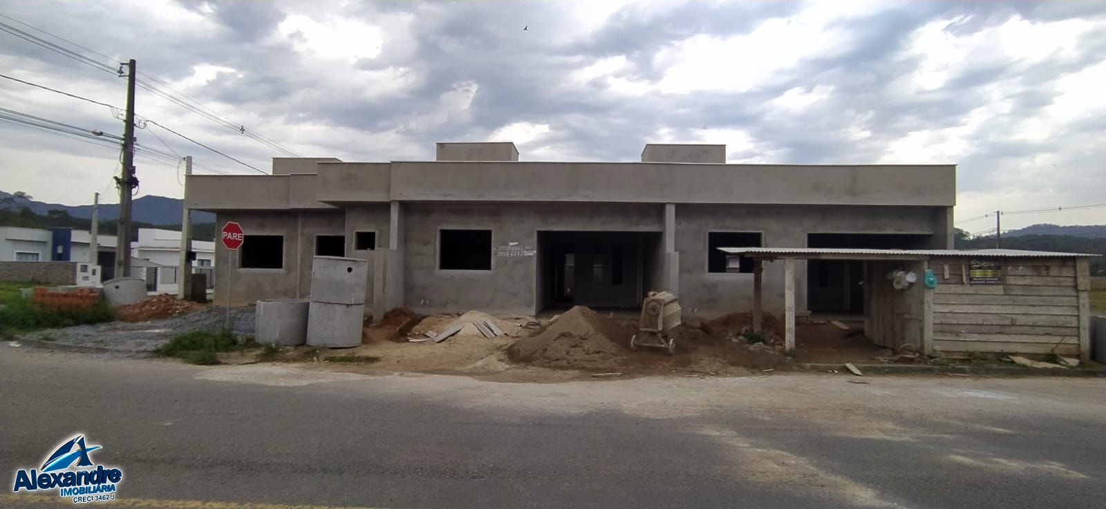 Casa à venda com 2 quartos, 104m² - Foto 3