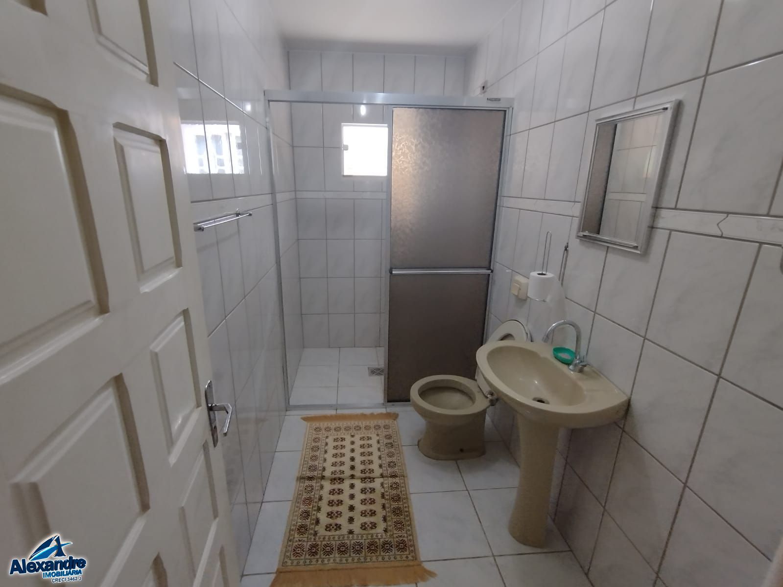 Casa à venda com 6 quartos, 200m² - Foto 29