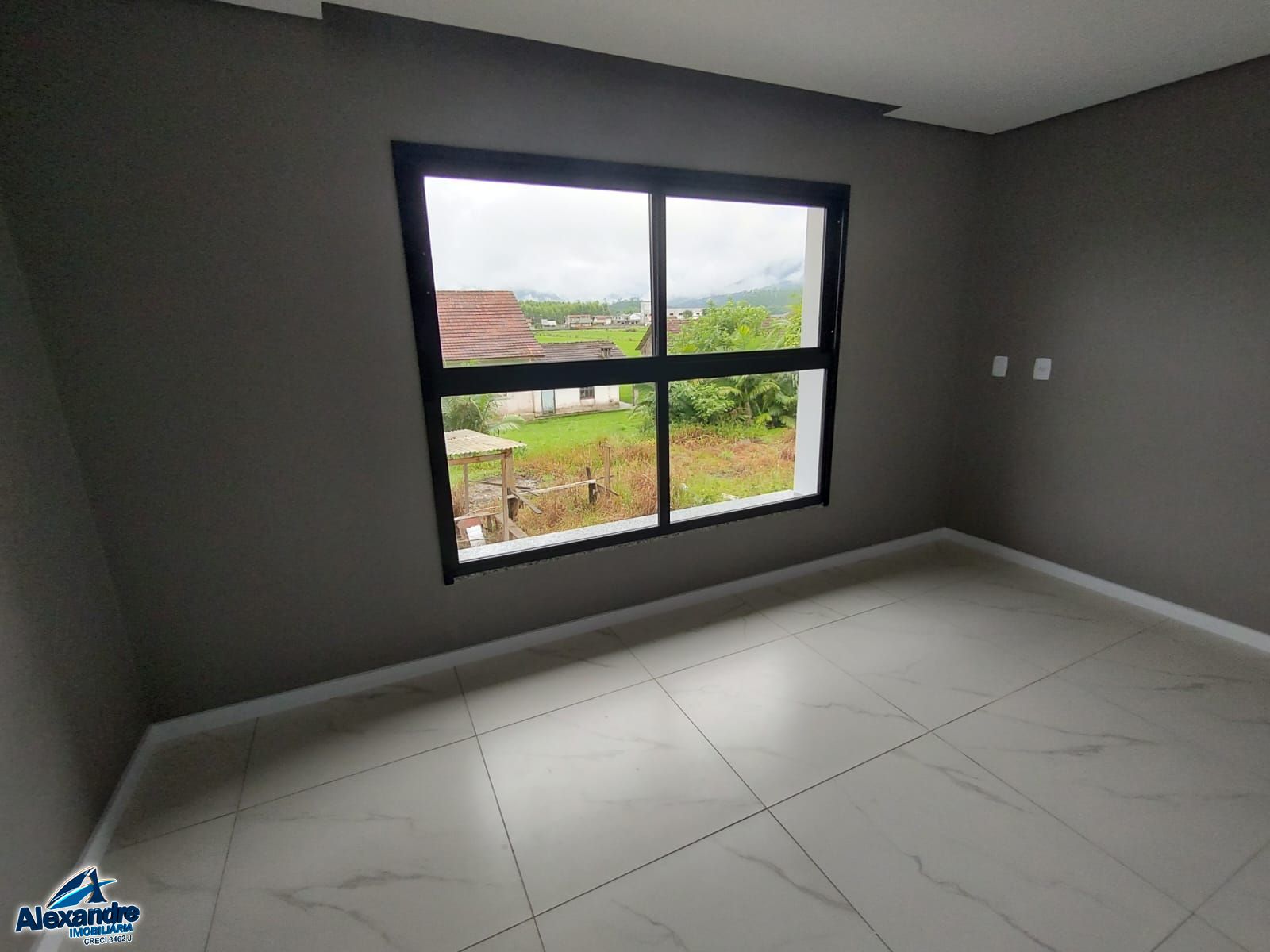 Casa à venda com 3 quartos, 91m² - Foto 13