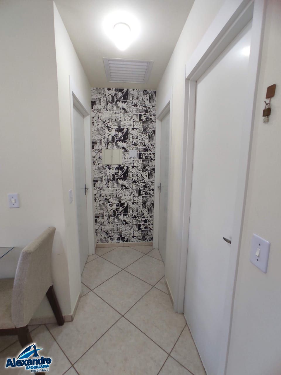 Casa à venda com 2 quartos, 45m² - Foto 4