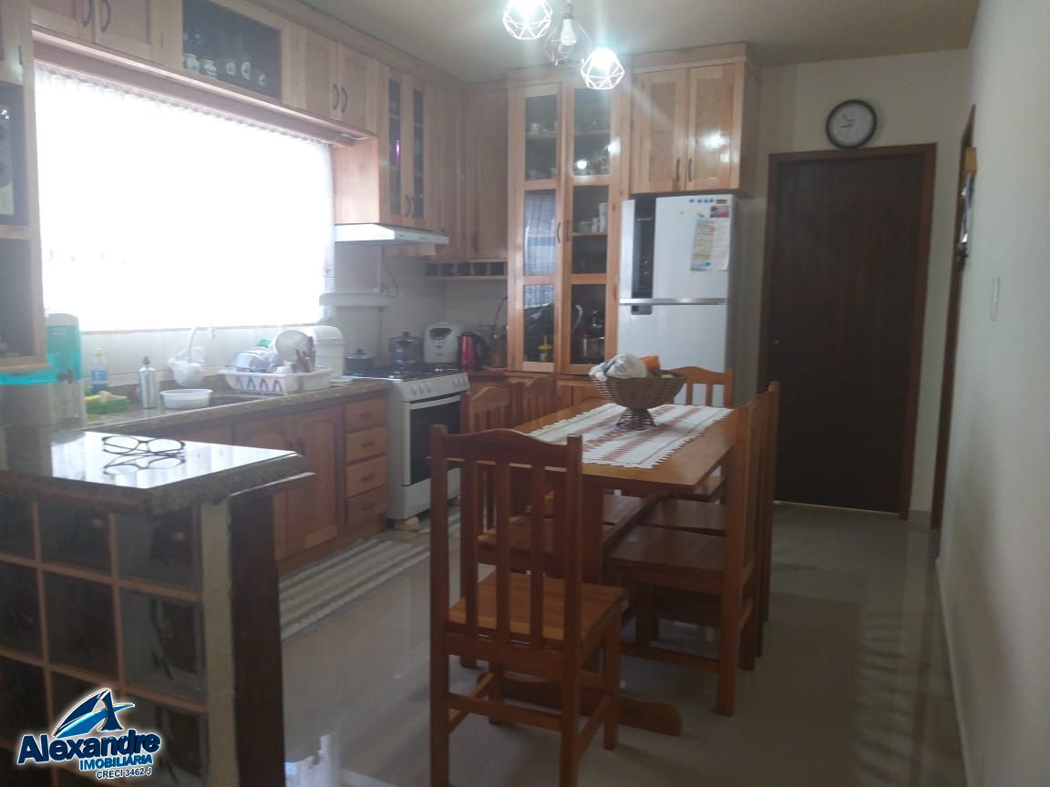 Casa à venda com 3 quartos, 95m² - Foto 3