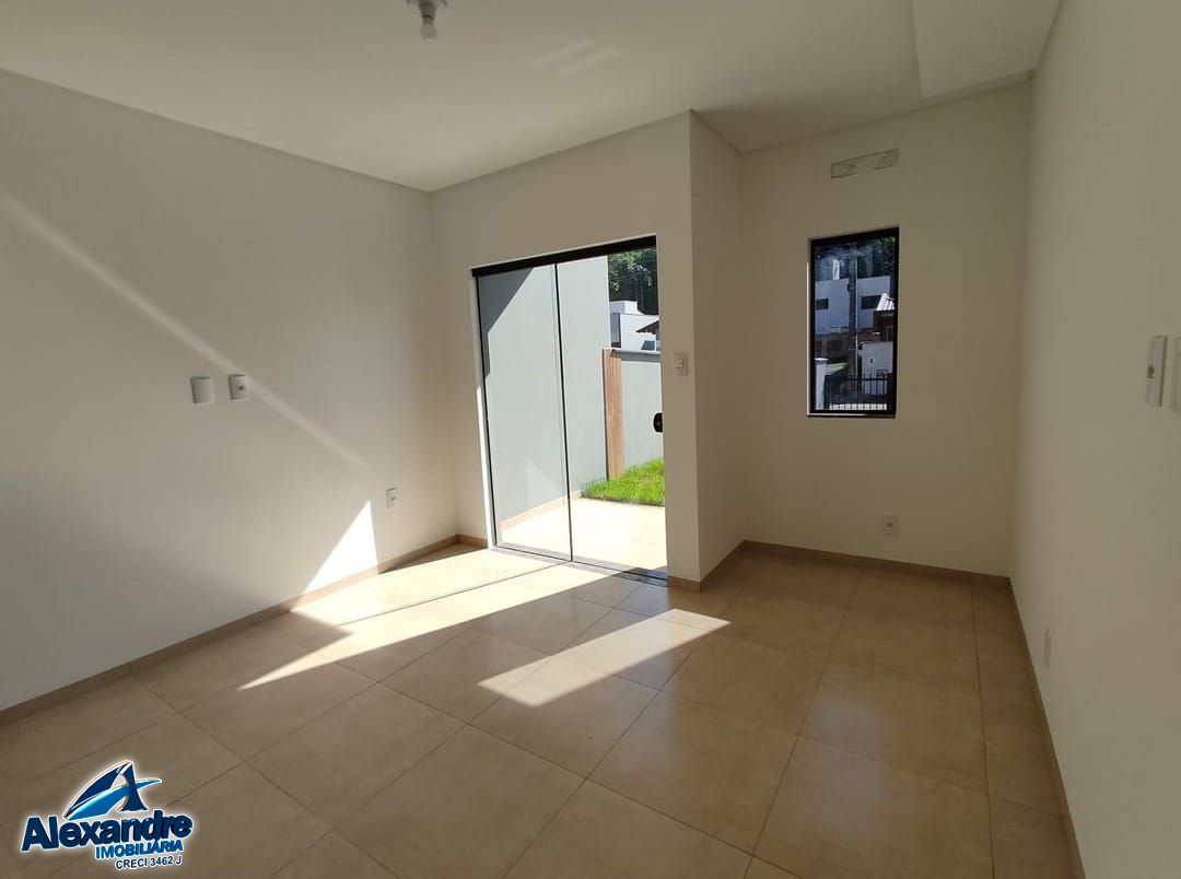 Casa à venda com 2 quartos, 82m² - Foto 3