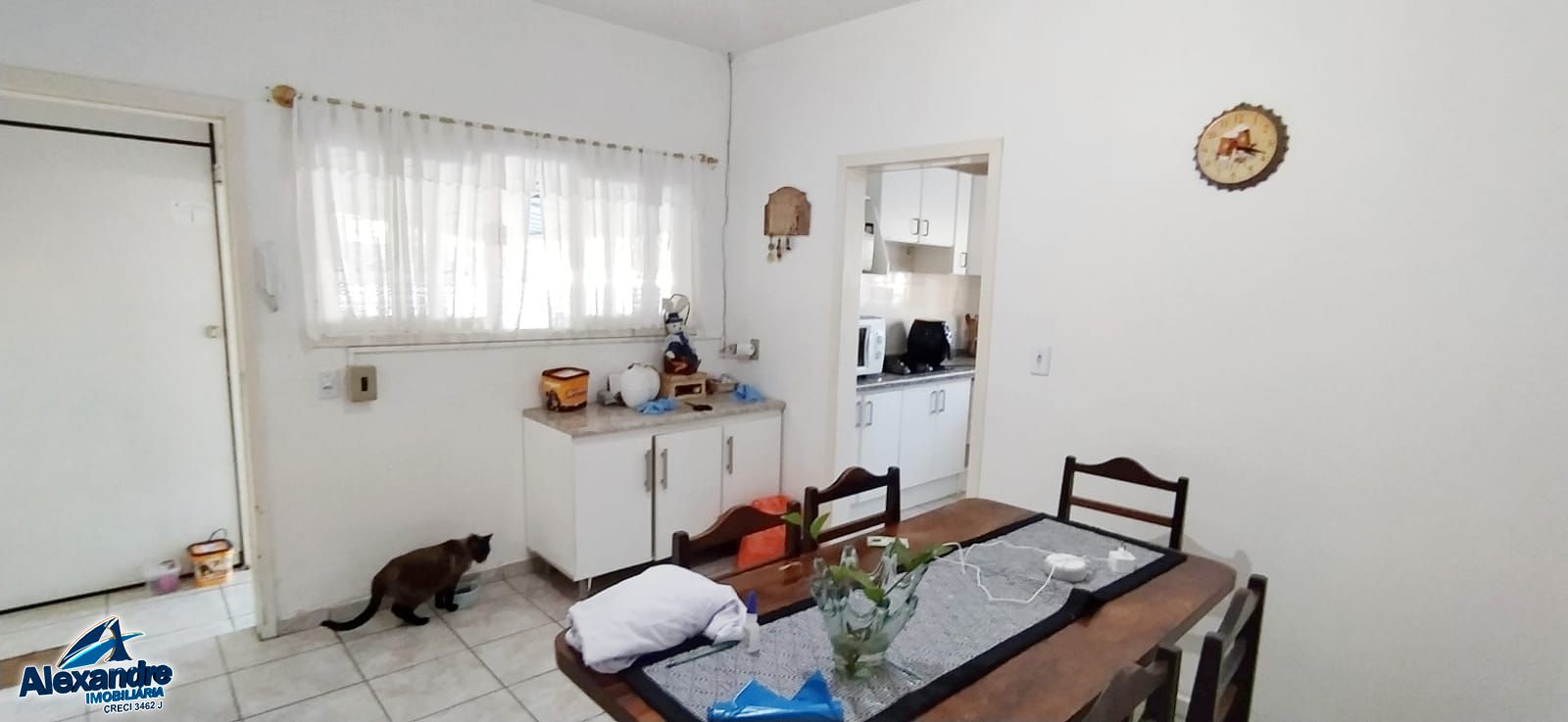 Casa à venda com 8 quartos, 225m² - Foto 7