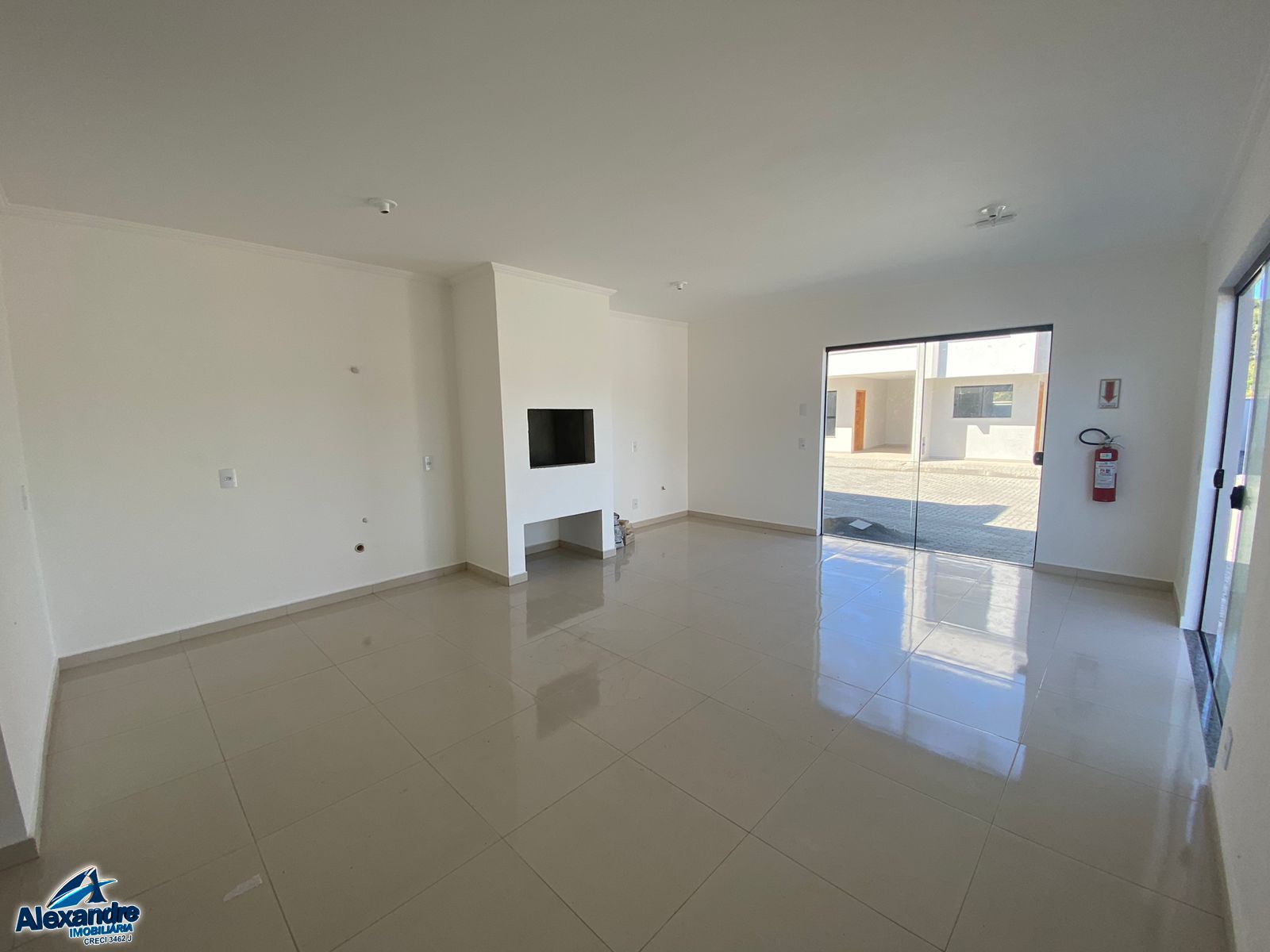 Casa à venda com 3 quartos, 87m² - Foto 11