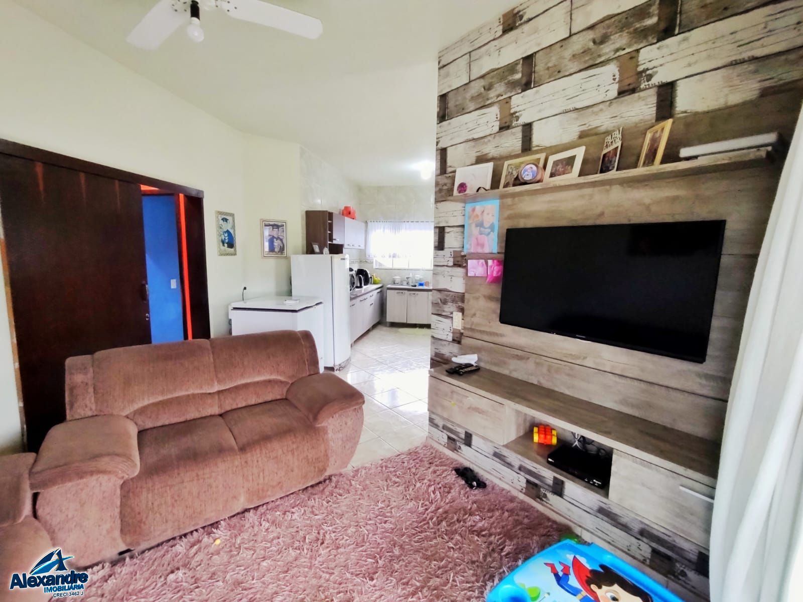 Casa à venda com 2 quartos, 65m² - Foto 5