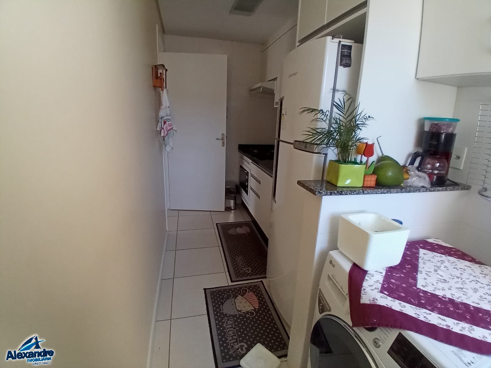 Apartamento à venda com 3 quartos, 94m² - Foto 18