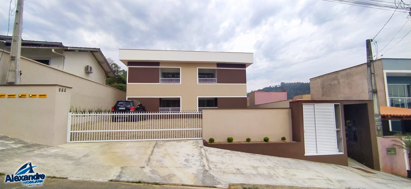 Apartamento à venda com 2 quartos, 72m² - Foto 2