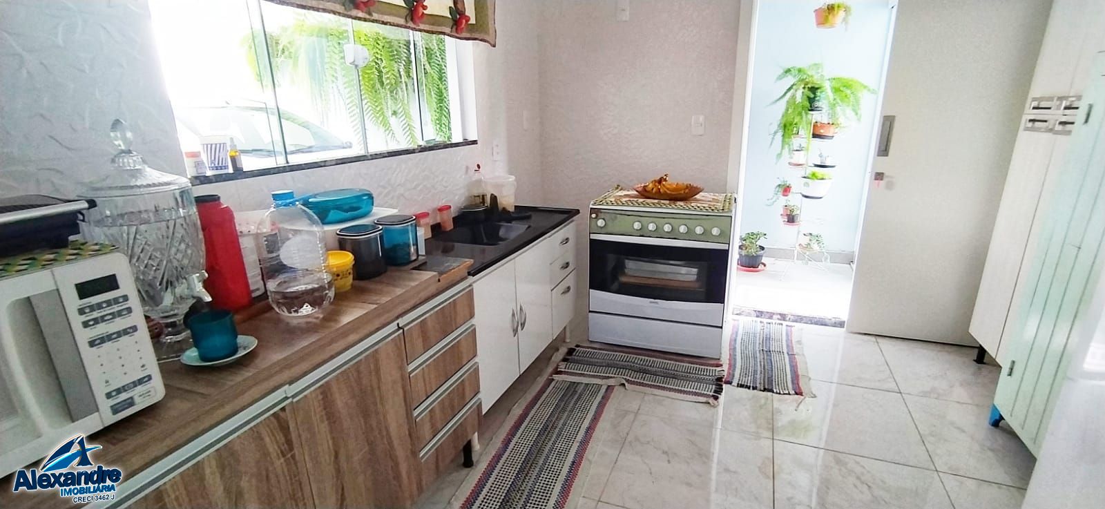 Casa à venda com 3 quartos, 198m² - Foto 8
