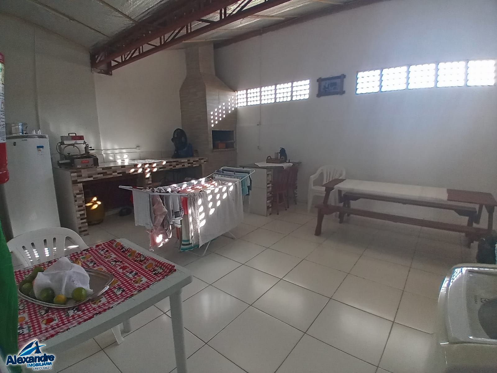 Casa à venda com 2 quartos, 82m² - Foto 9