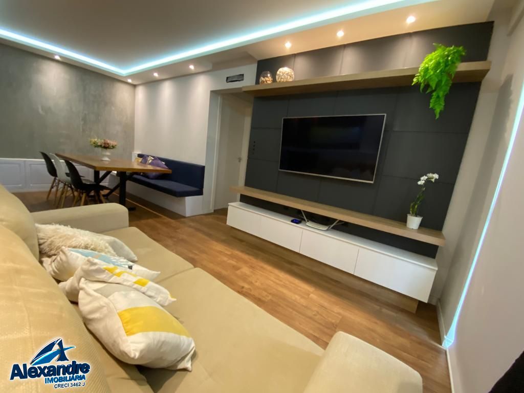 Apartamento à venda com 2 quartos, 72m² - Foto 1
