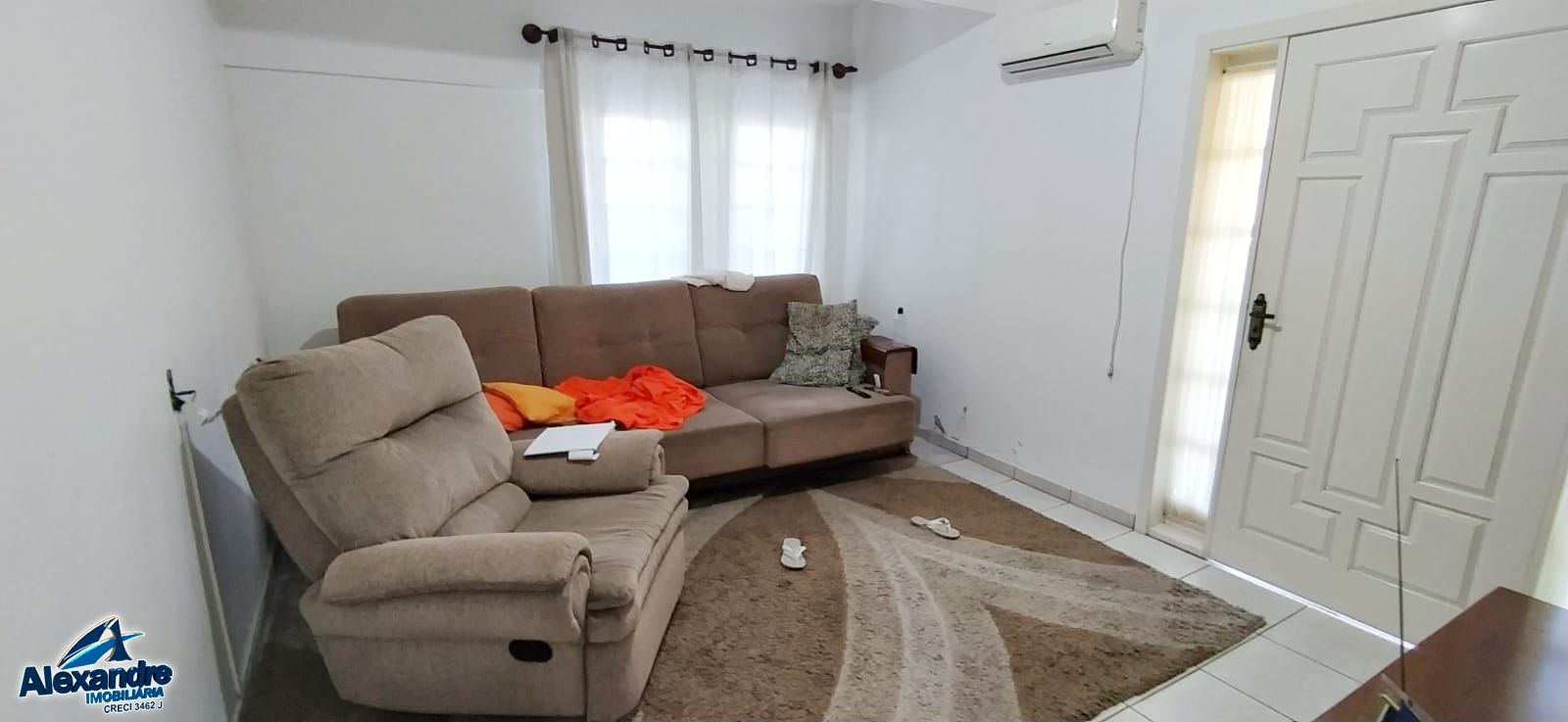 Casa à venda com 8 quartos, 225m² - Foto 6