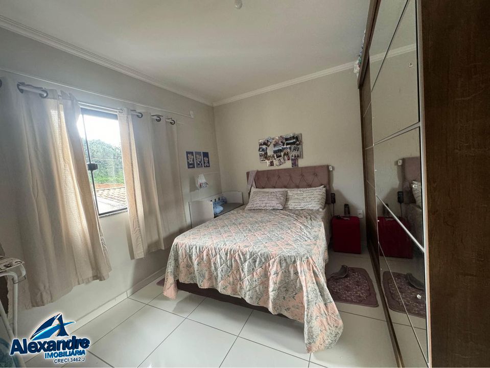 Apartamento à venda com 2 quartos, 70m² - Foto 4