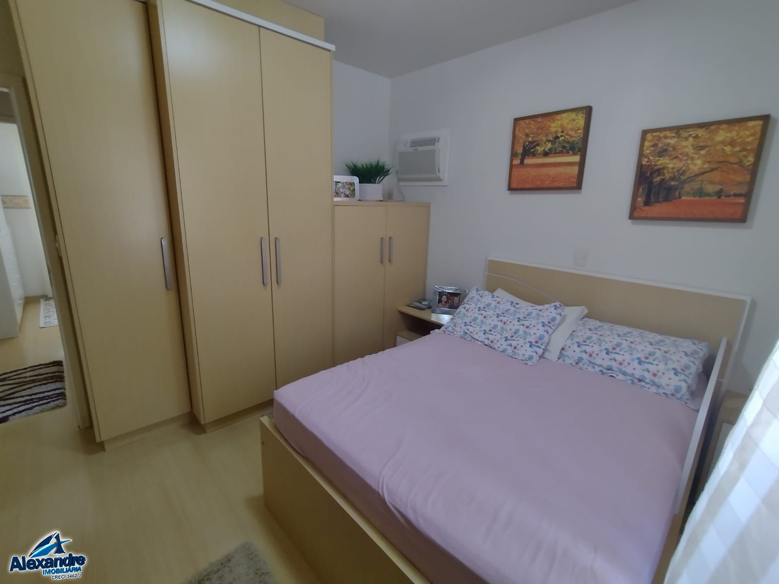 Casa à venda com 6 quartos, 200m² - Foto 34