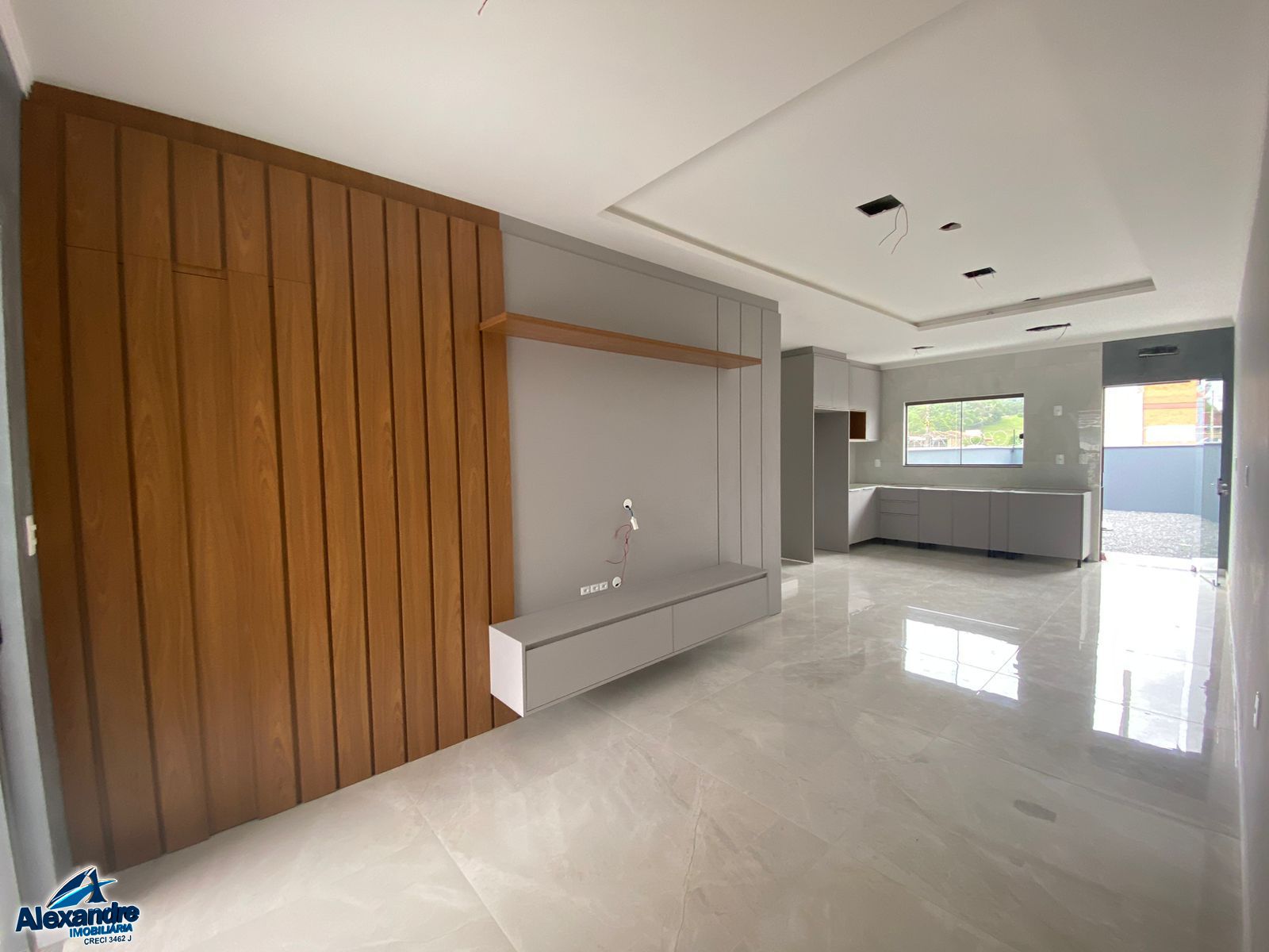 Casa à venda com 3 quartos, 117m² - Foto 2