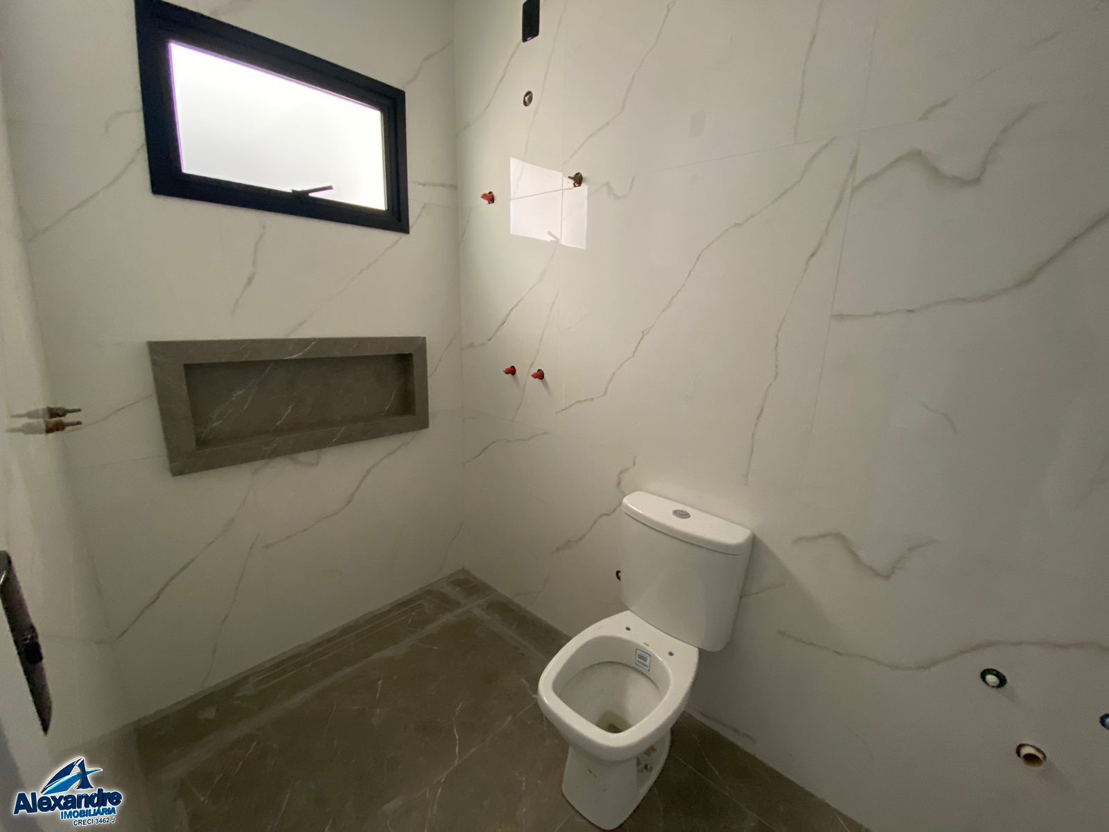 Casa à venda com 3 quartos, 92m² - Foto 9