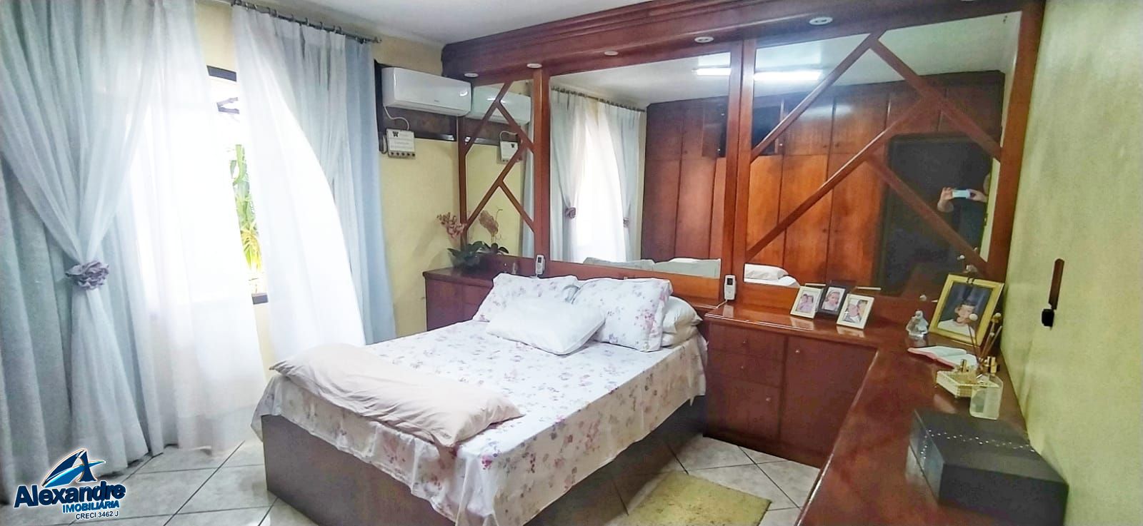 Casa à venda com 4 quartos, 300m² - Foto 13