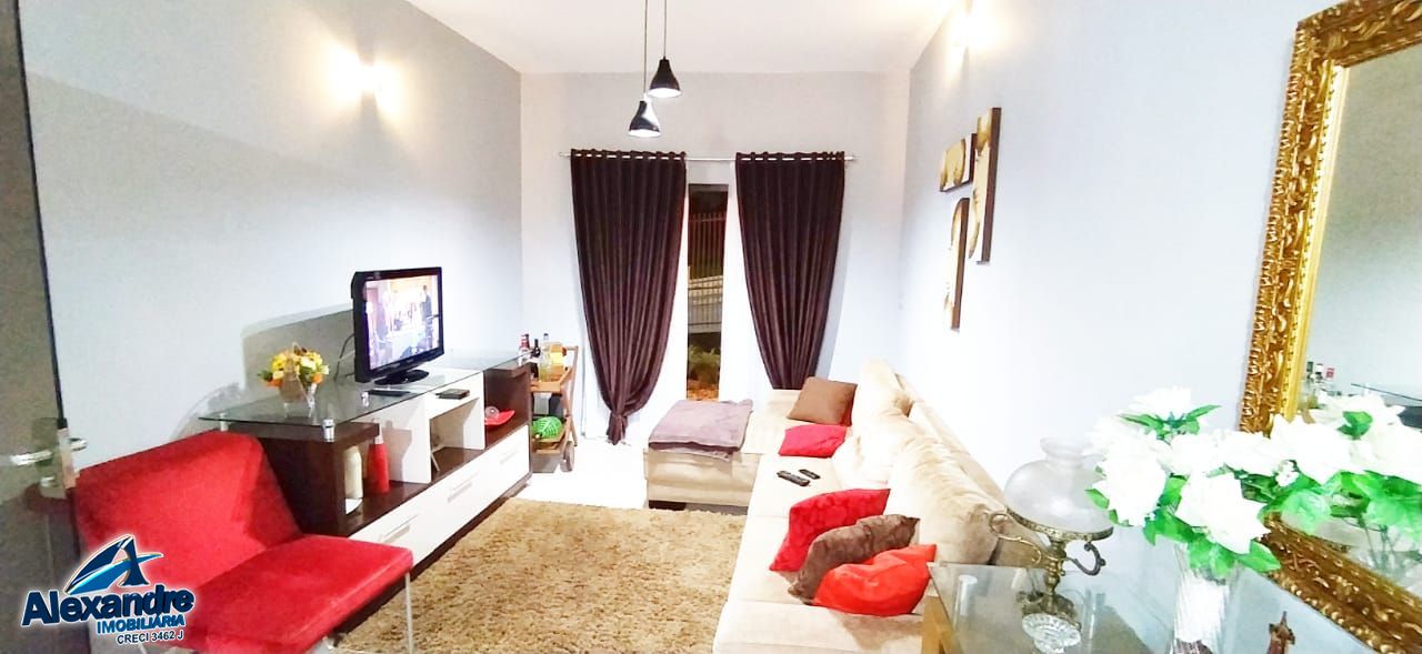 Casa à venda com 3 quartos, 200m² - Foto 2