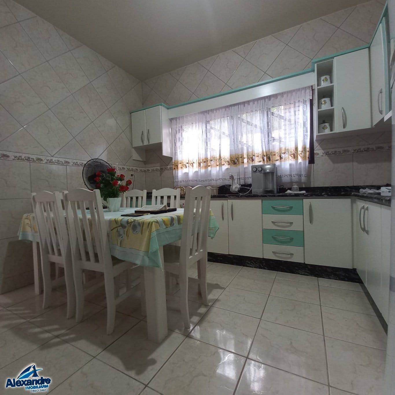 Casa à venda com 4 quartos, 340m² - Foto 6