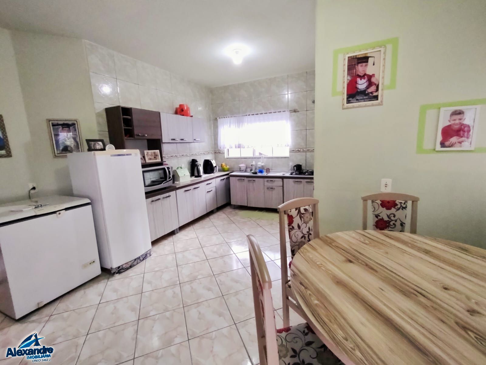 Casa à venda com 2 quartos, 65m² - Foto 8
