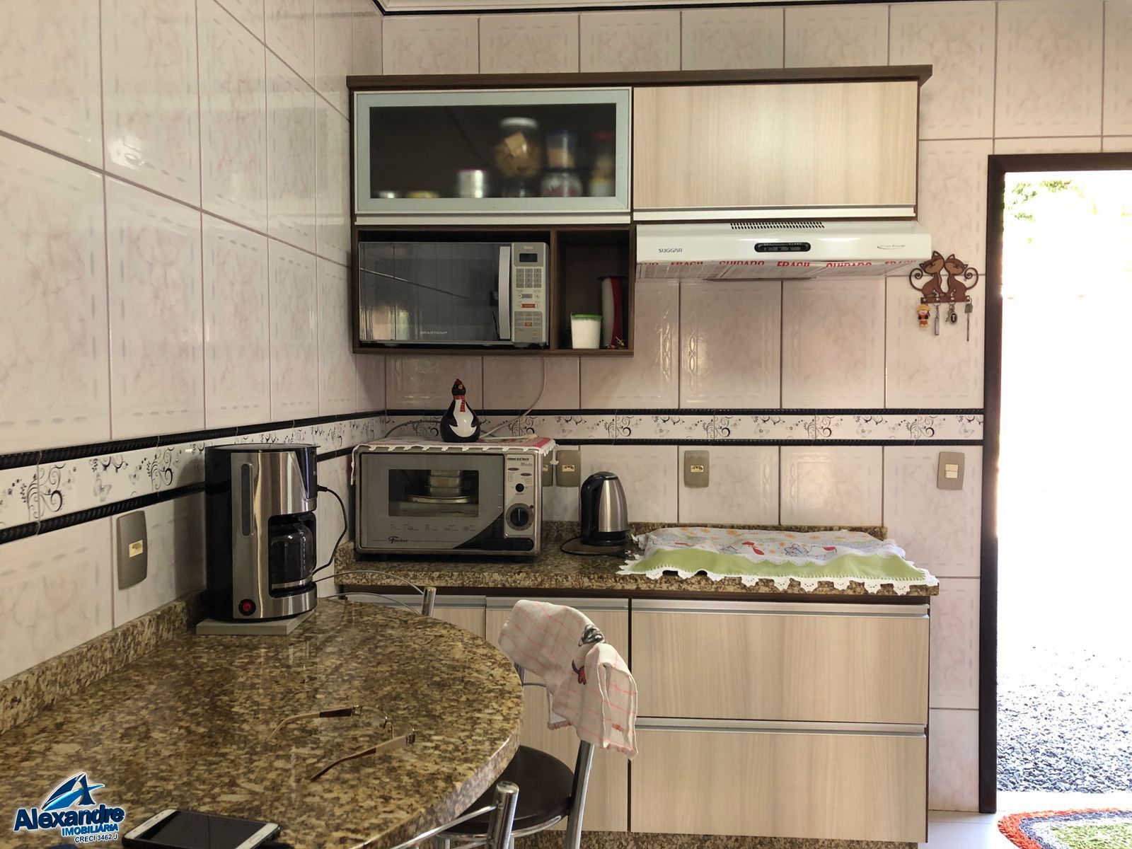 Casa à venda com 3 quartos, 212m² - Foto 5