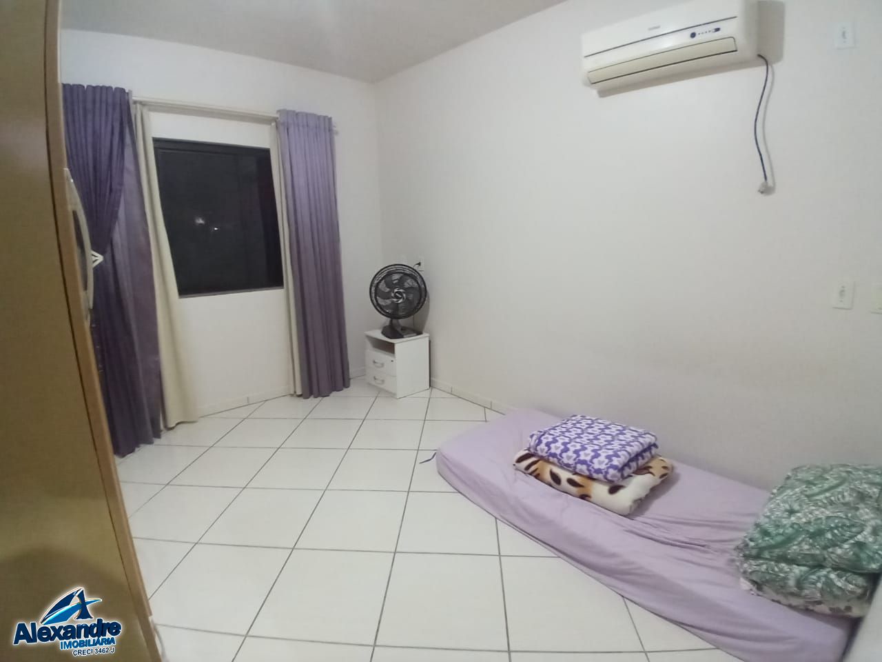 Casa à venda com 2 quartos, 70m² - Foto 8